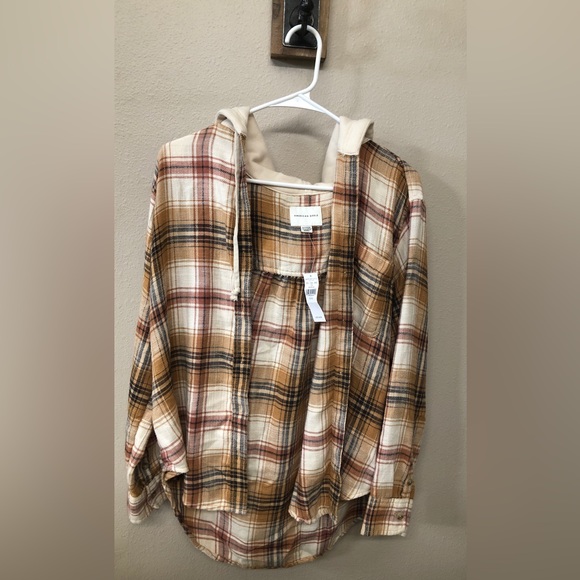 American Eagle Outfitters Tops - American Eagle hooded oversized flannel